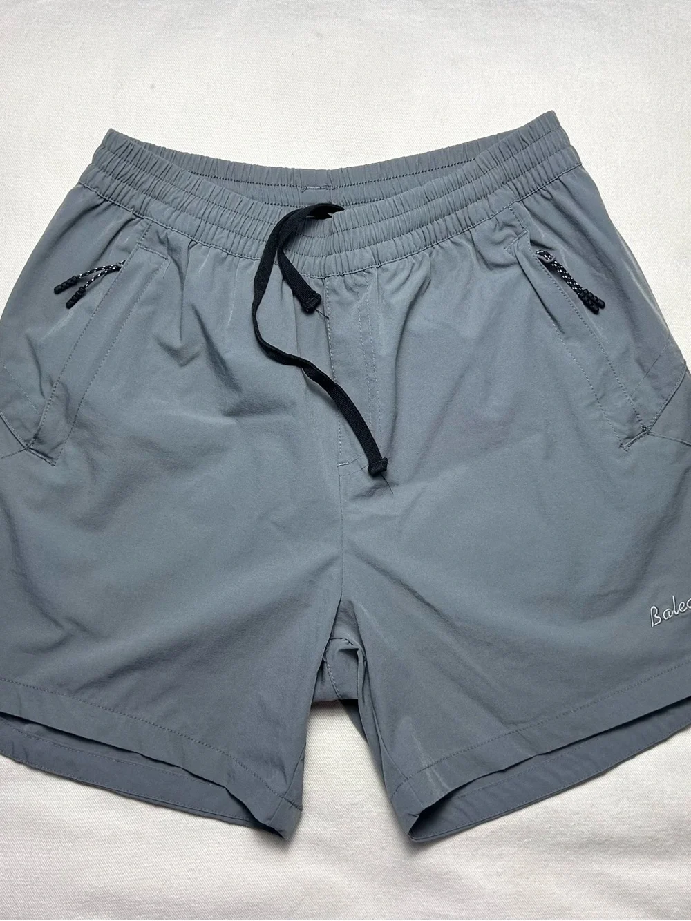 BALEAF Performance Shorts Men’s XS 5” Gray Zipper Pockets